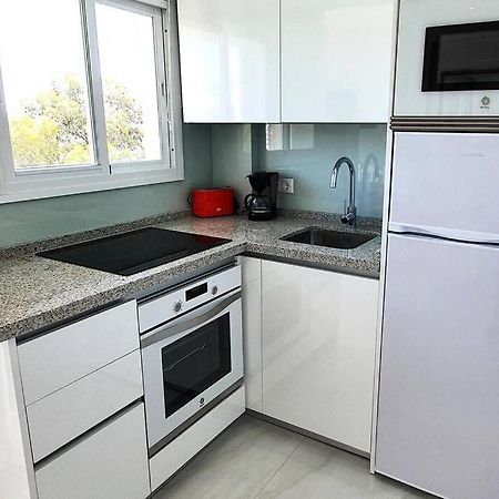 Skol 521. Fantastic Studio On The Beachfront For Holiday Rental. Marbella Exterior photo