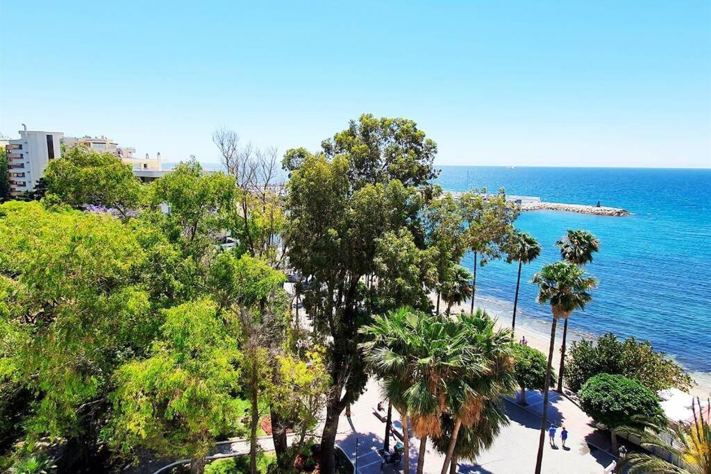 Skol 521. Fantastic Studio On The Beachfront For Holiday Rental. Marbella Exterior photo