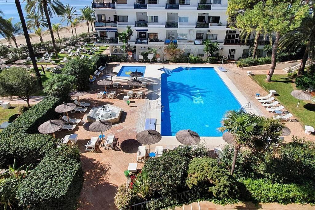 Skol 521. Fantastic Studio On The Beachfront For Holiday Rental. Marbella Exterior photo