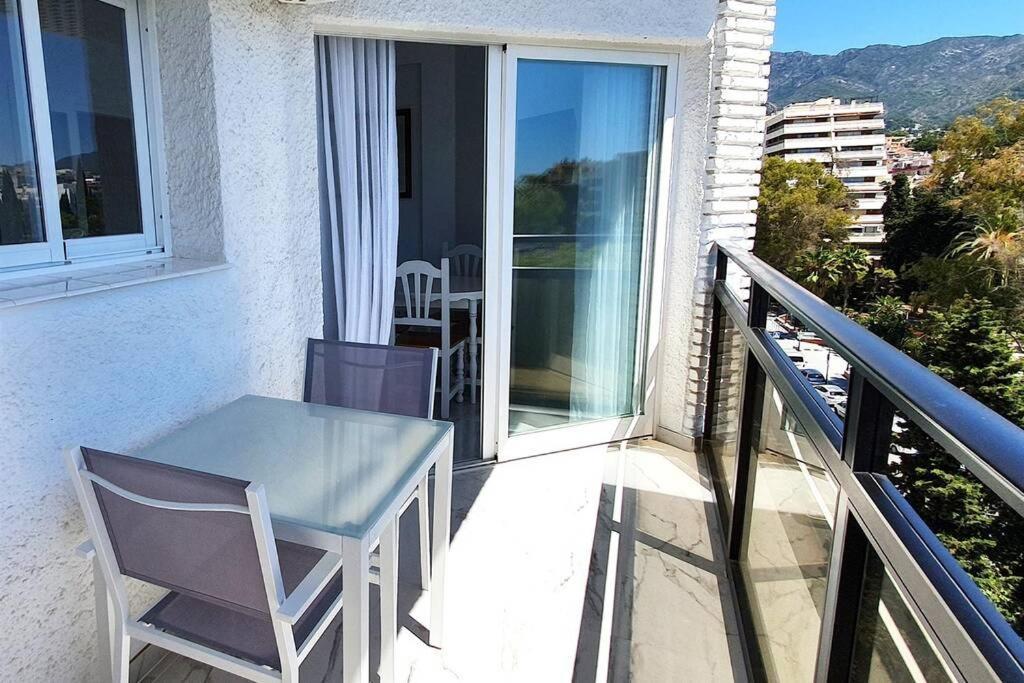 Skol 521. Fantastic Studio On The Beachfront For Holiday Rental. Marbella Exterior photo